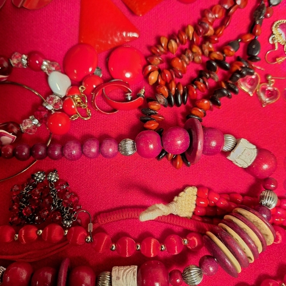 Lot RED Fashion Jewelry Necklaces Bracelets Earrings Rings Brooch Primary Colors - Picture 12 of 14